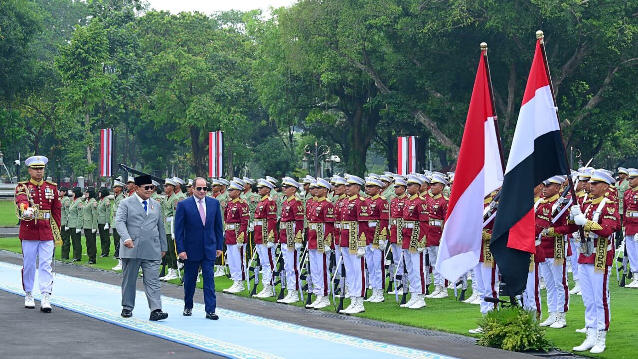 Prabowo Sambut Presiden Mesir El-Sisi dengan Upacara Kenegaraan