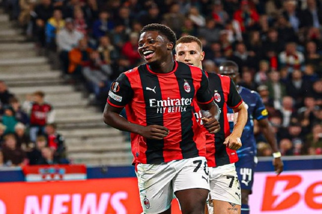 Alphadjo Cisse Ciamik, Milan Gulung RB Salzburg 0-4