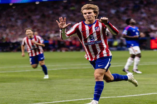 Atletico Madrid Bungkam Manchester United 2-0